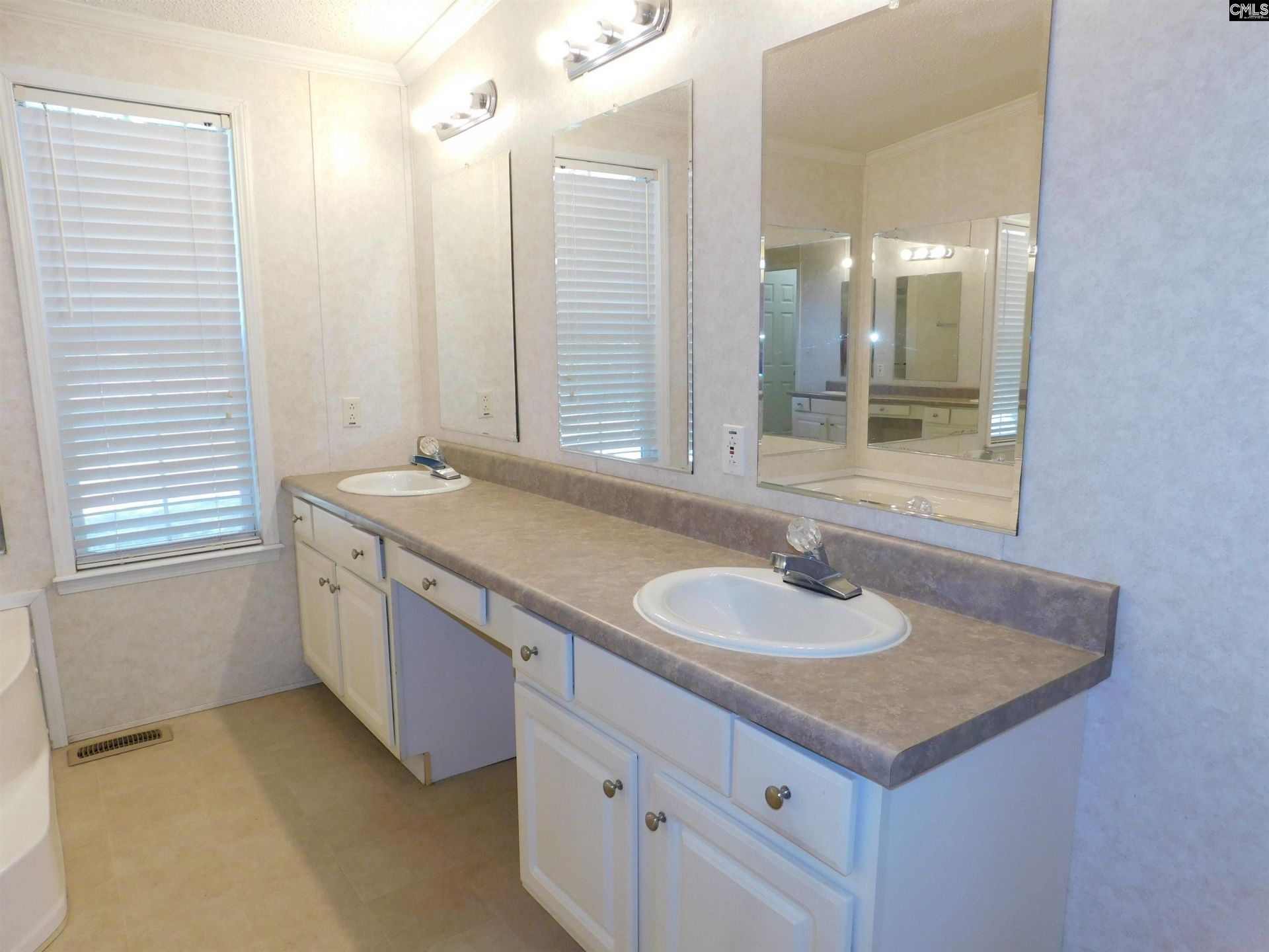 1995 Elgin Drive  Photo 15