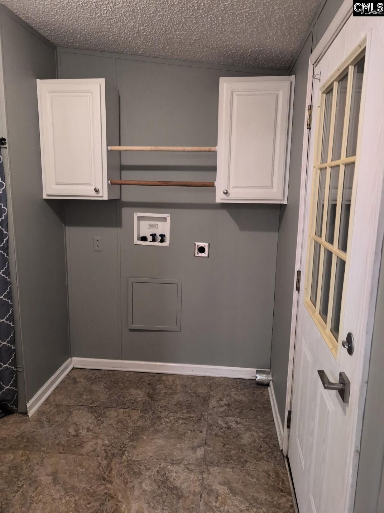 1995 Elgin Drive  Photo 21