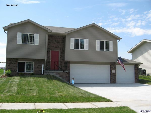 2600 NW 58th Street , Lincoln, NE 68524