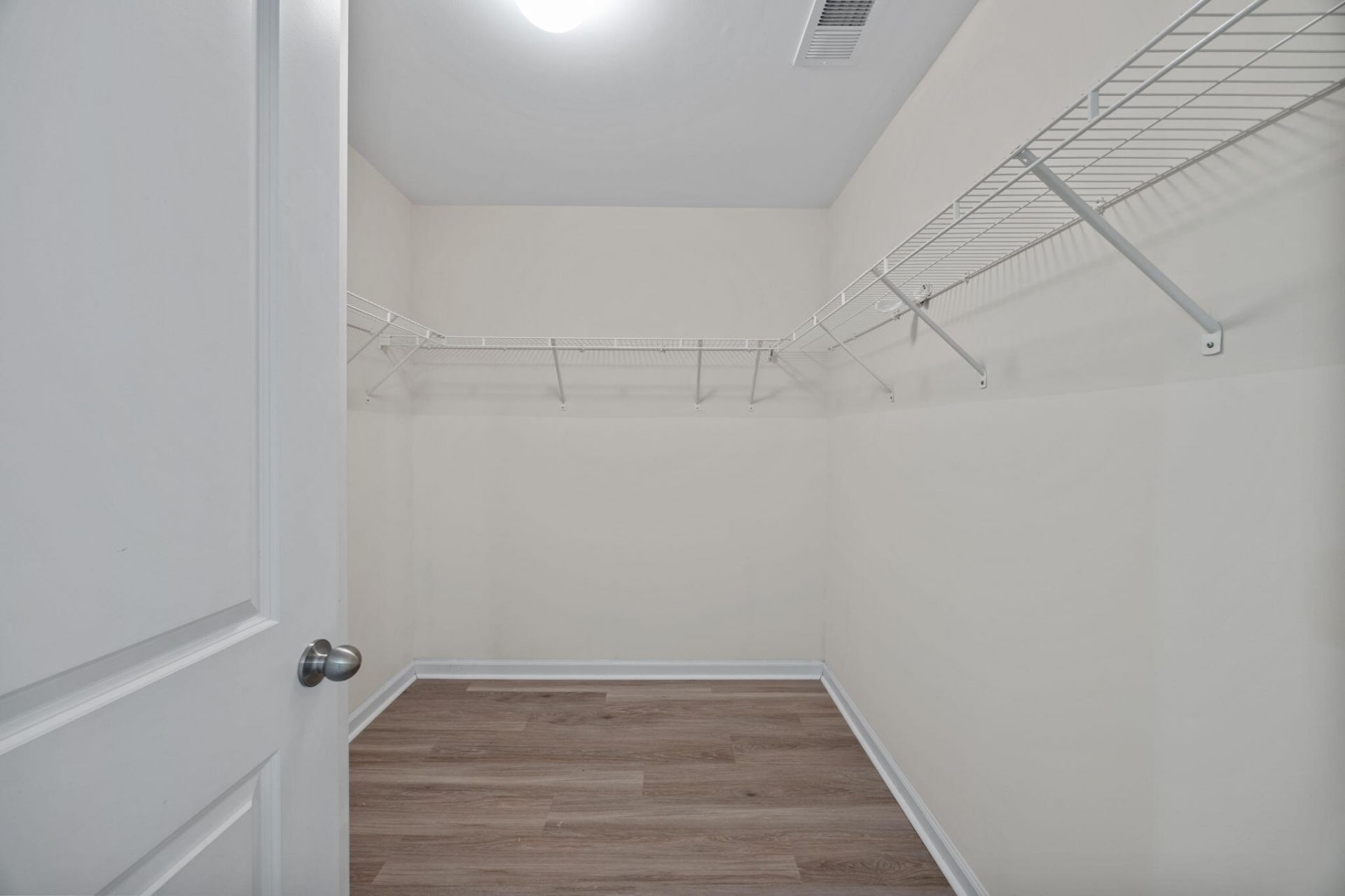 8988 Cat Tail Pond Road Photo 18