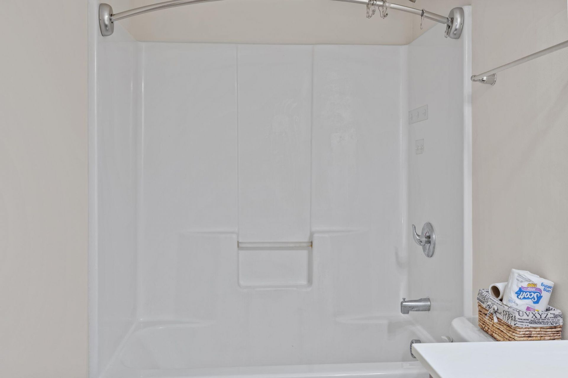8988 Cat Tail Pond Road Photo 23