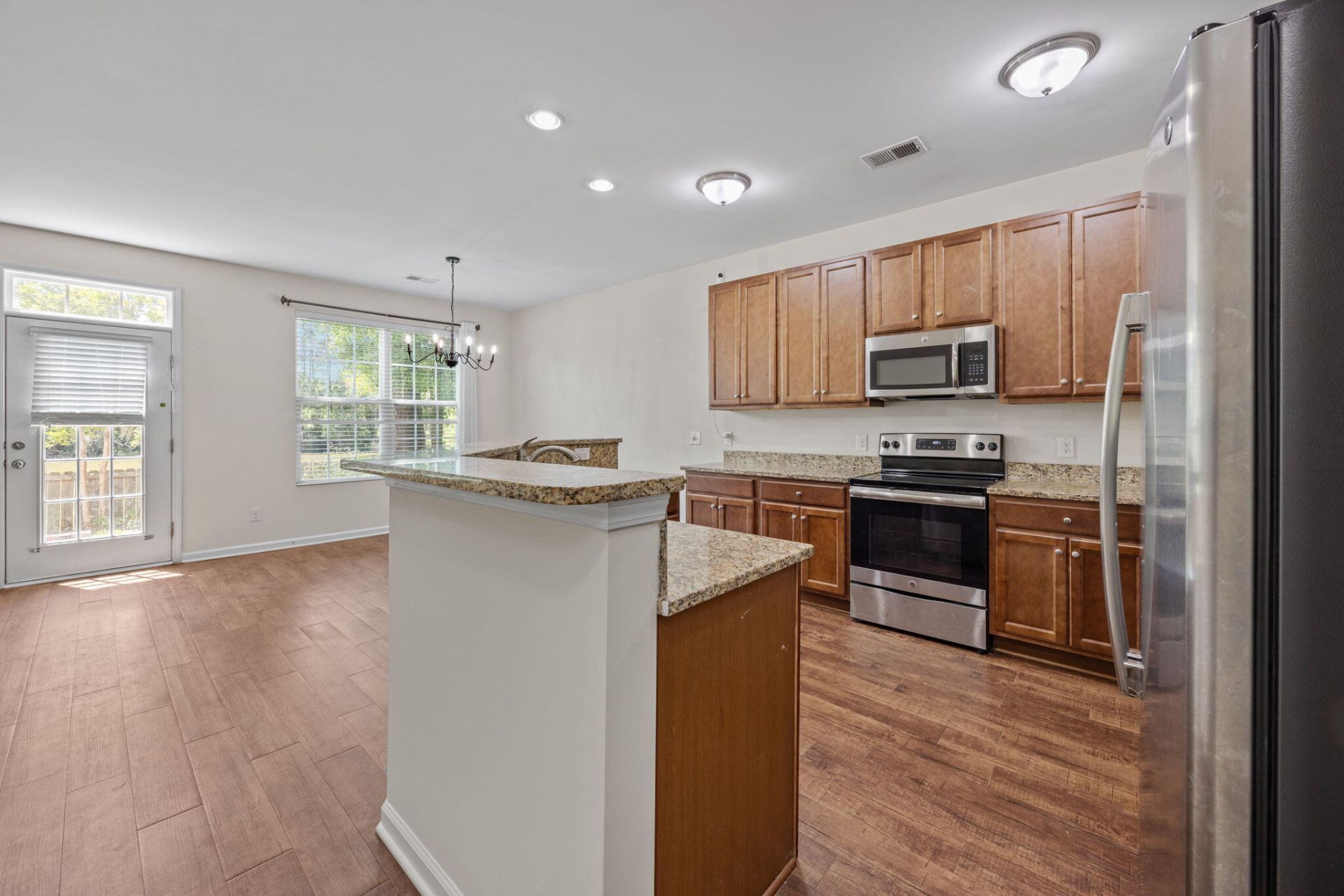 8988 Cat Tail Pond Road Photo 5