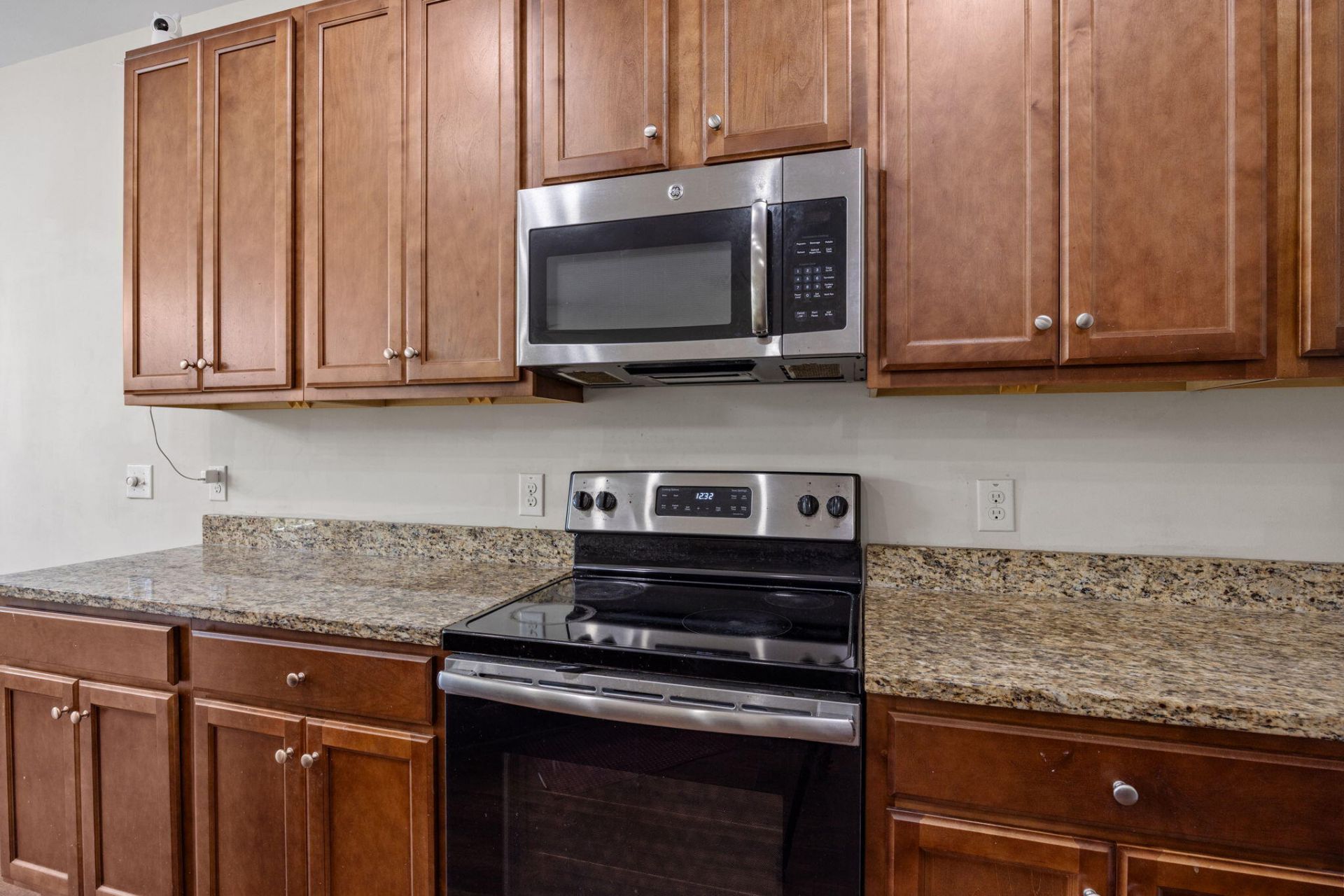 8988 Cat Tail Pond Road Photo 6