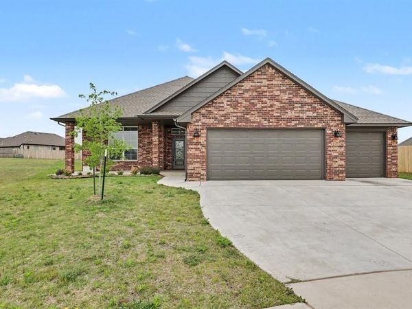 12812 NW 141st Circle, Yukon, OK 73099
