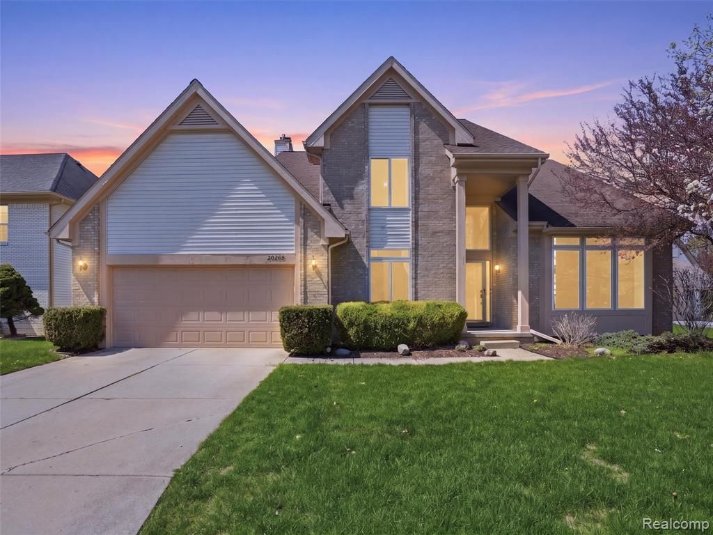 29435 Chelsea Crossing, Farmington Hills, MI 48331 Main Photo