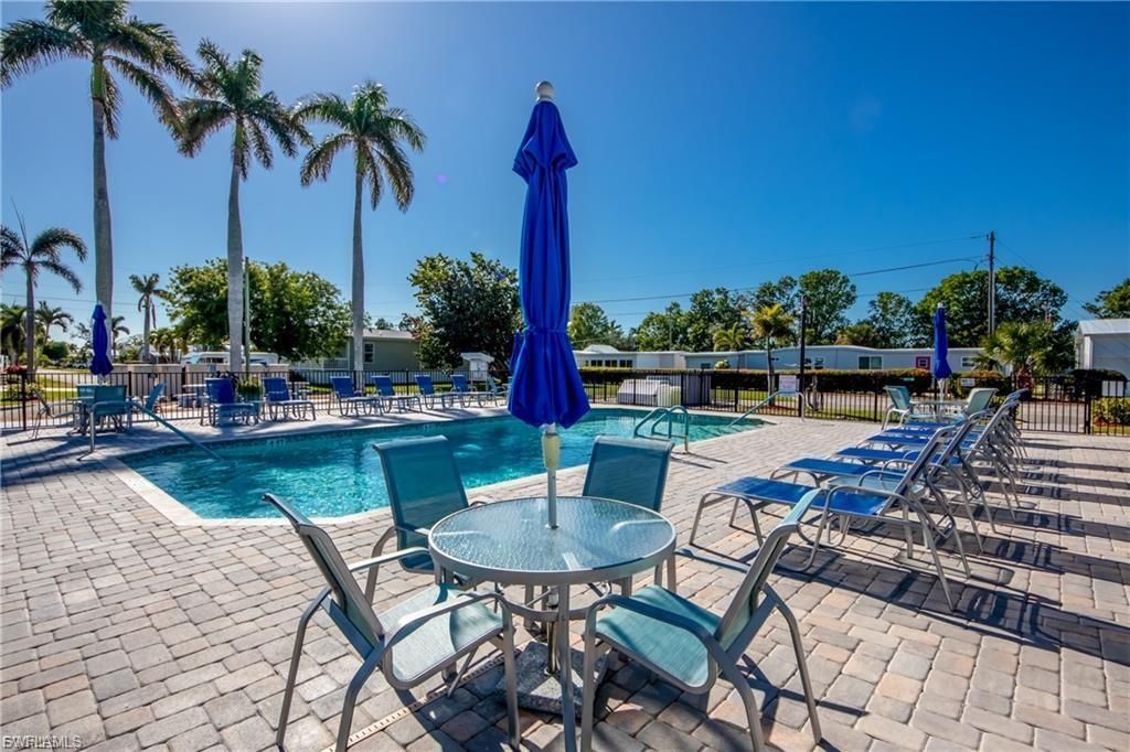 19 Garden Dr , Fort Myers, FL 33908 Photo