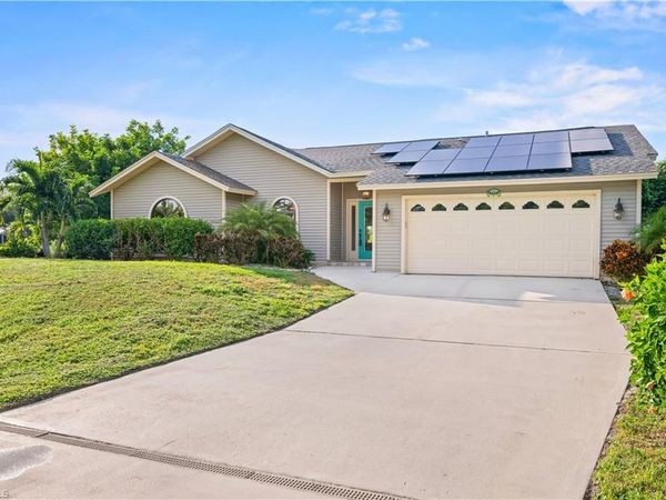 4539 Pine Village CT, ST. JAMES CITY, FL 33956