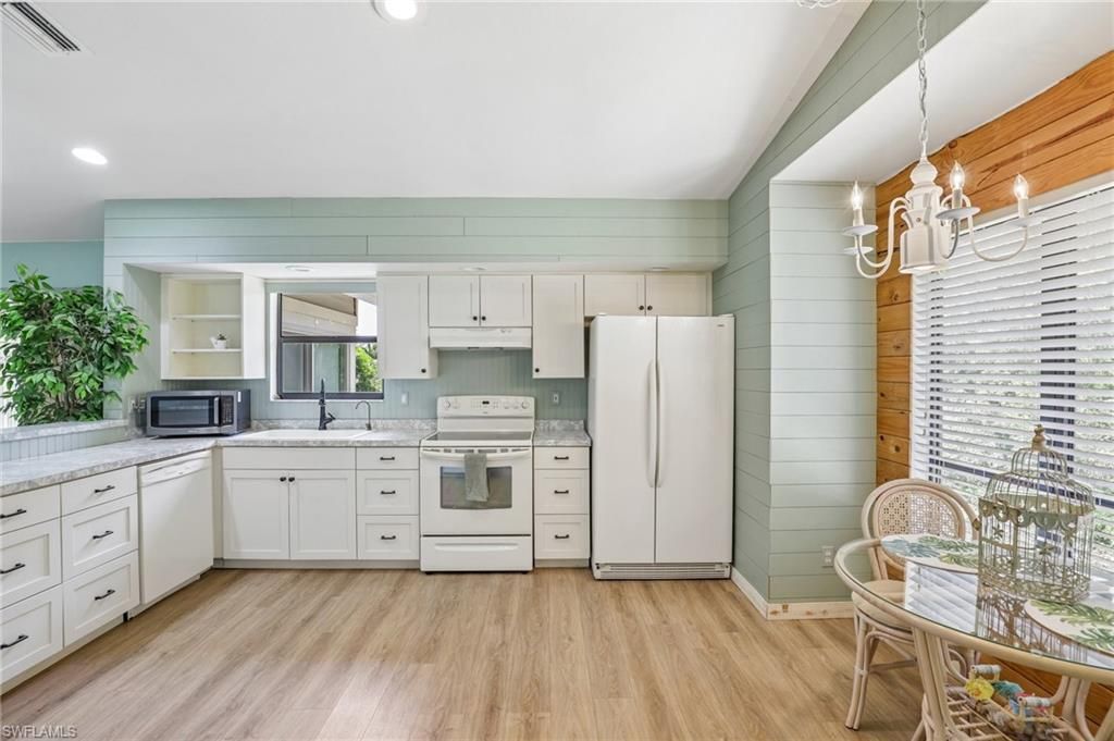4539 Pine Village Ct, Saint James City, FL 33956 Photo