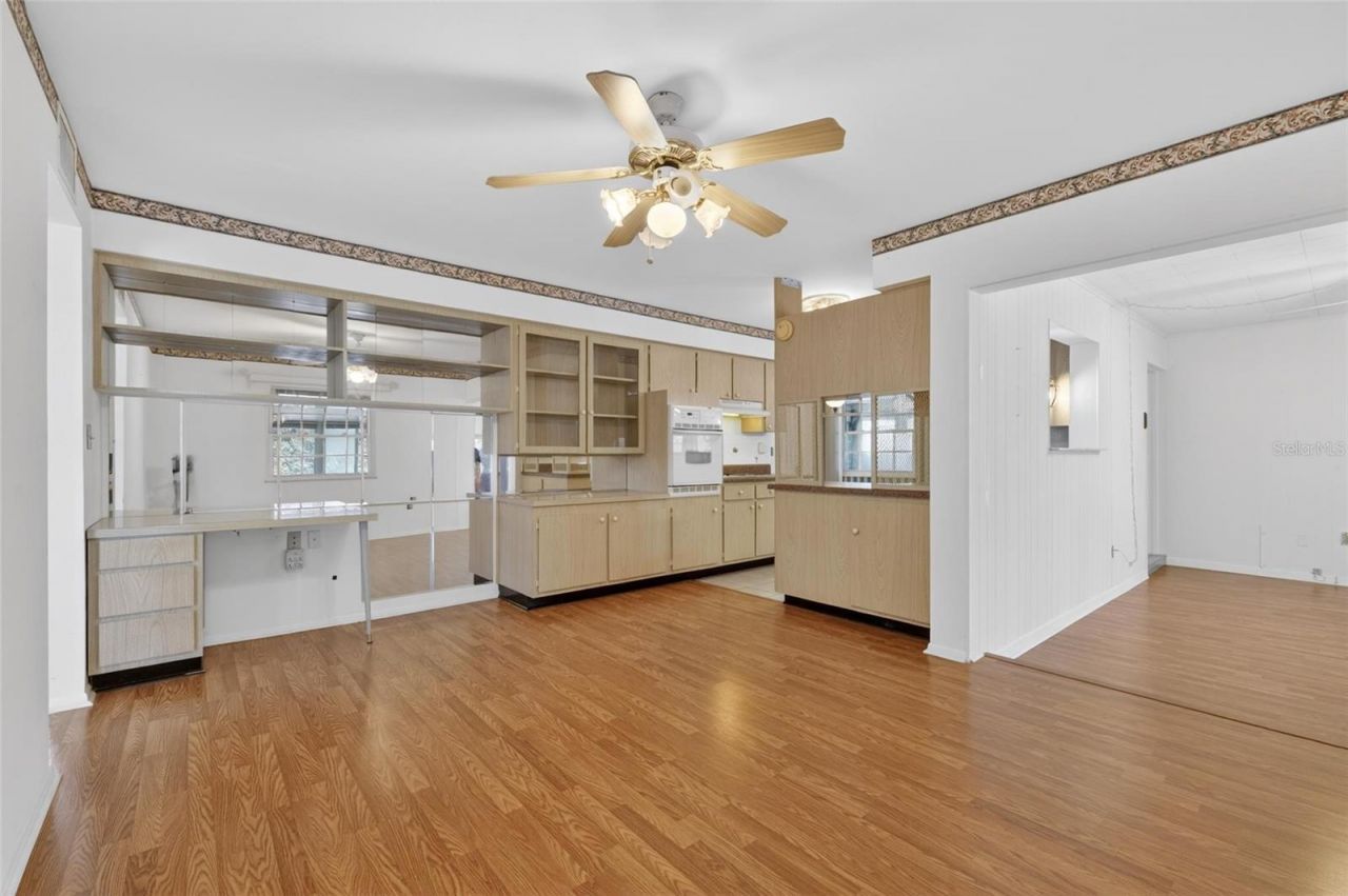 1210 Valley Forge Blvd, Unit 9, Sun City Center, FL 33573 Photo