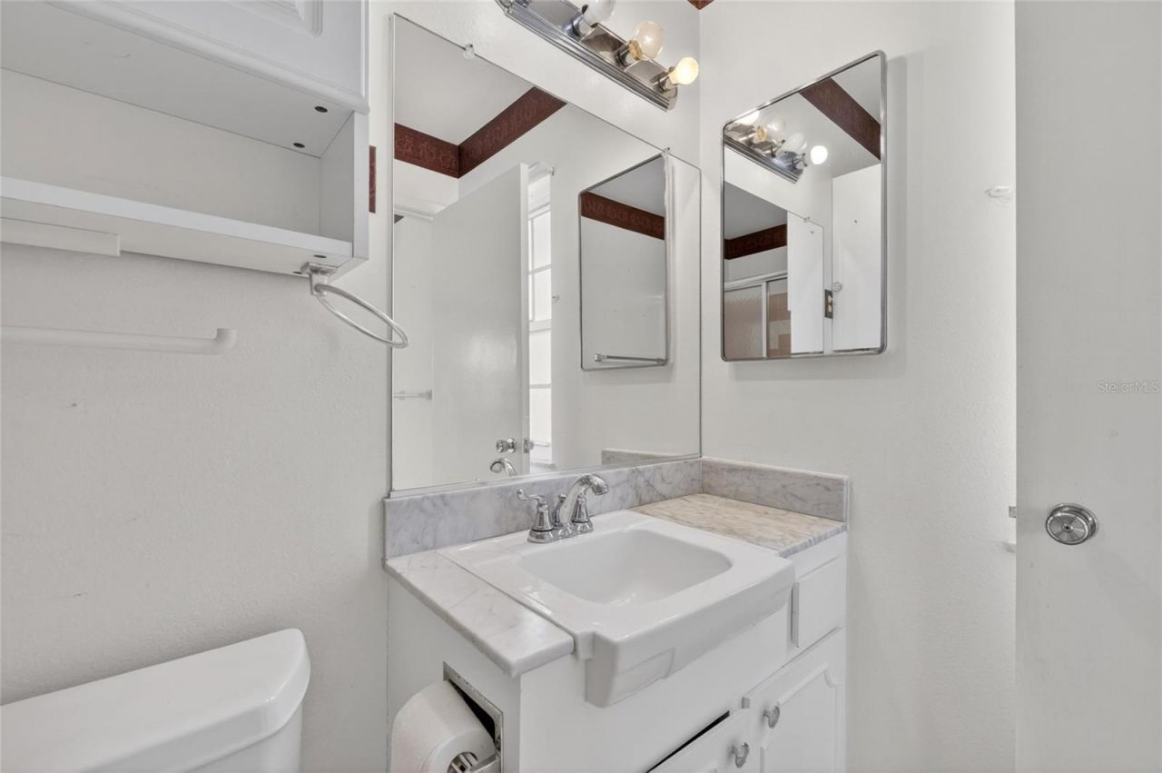 1210 Valley Forge Blvd, Unit 9, Sun City Center, FL 33573 Photo