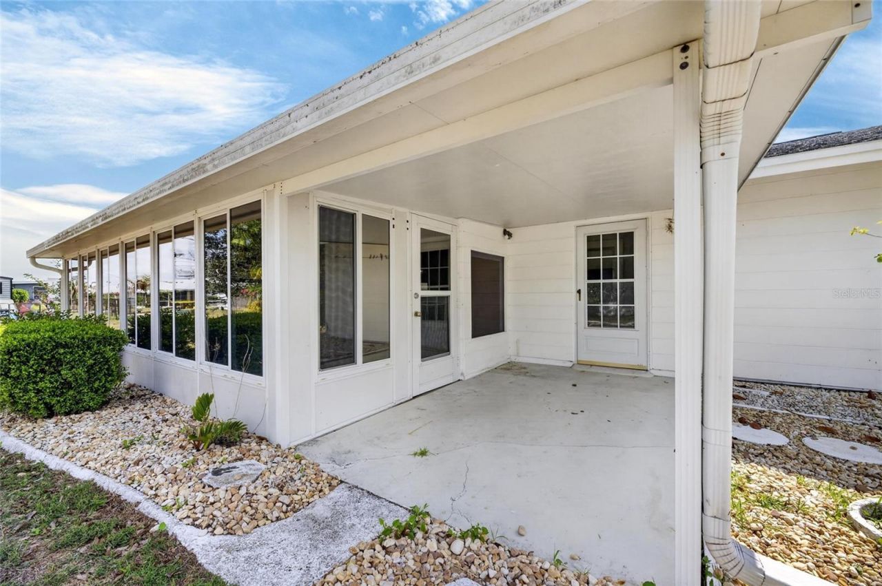 1210 Valley Forge Blvd, Unit 9, Sun City Center, FL 33573 Photo