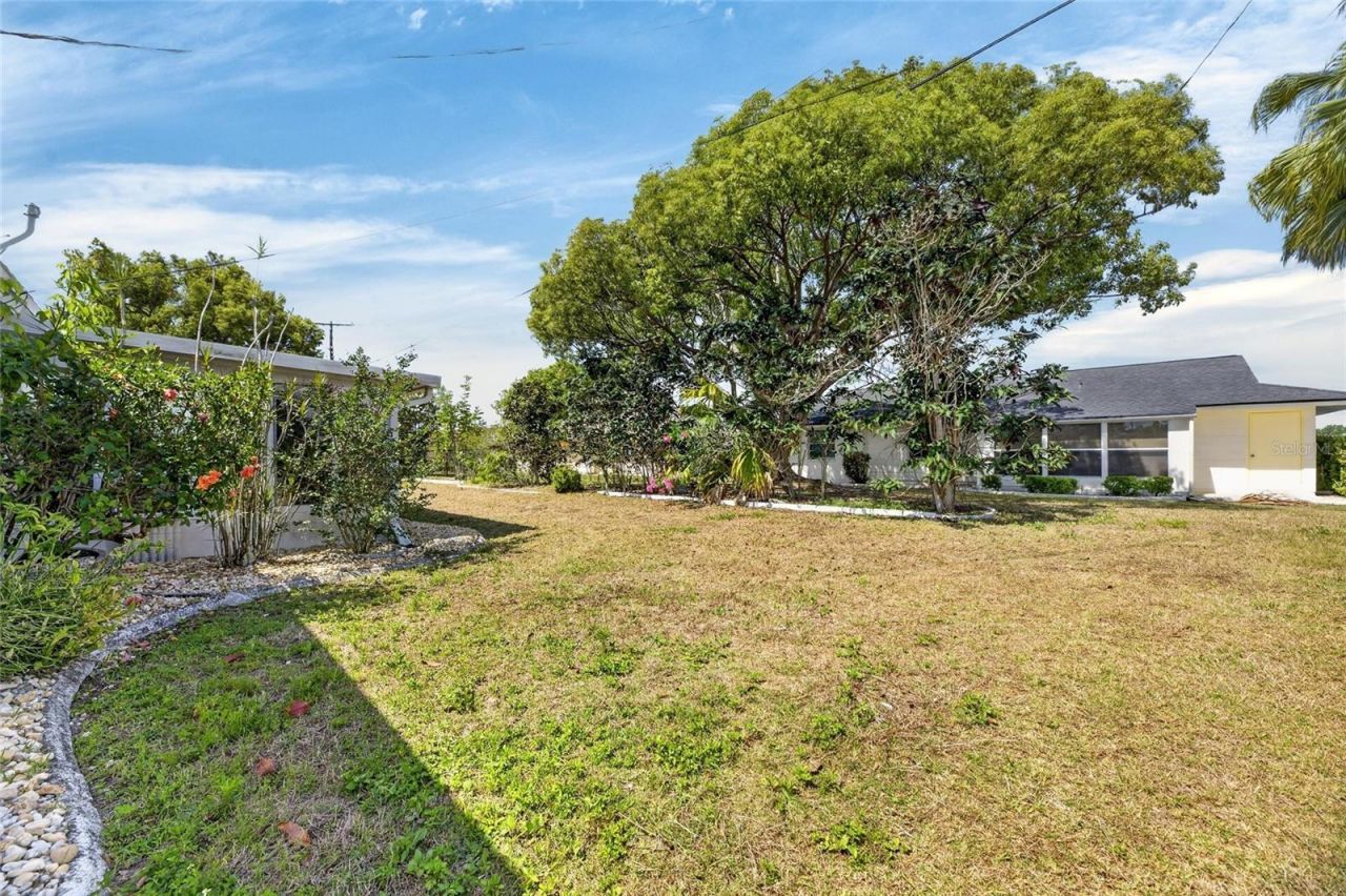1210 Valley Forge Blvd, Unit 9, Sun City Center, FL 33573 Photo