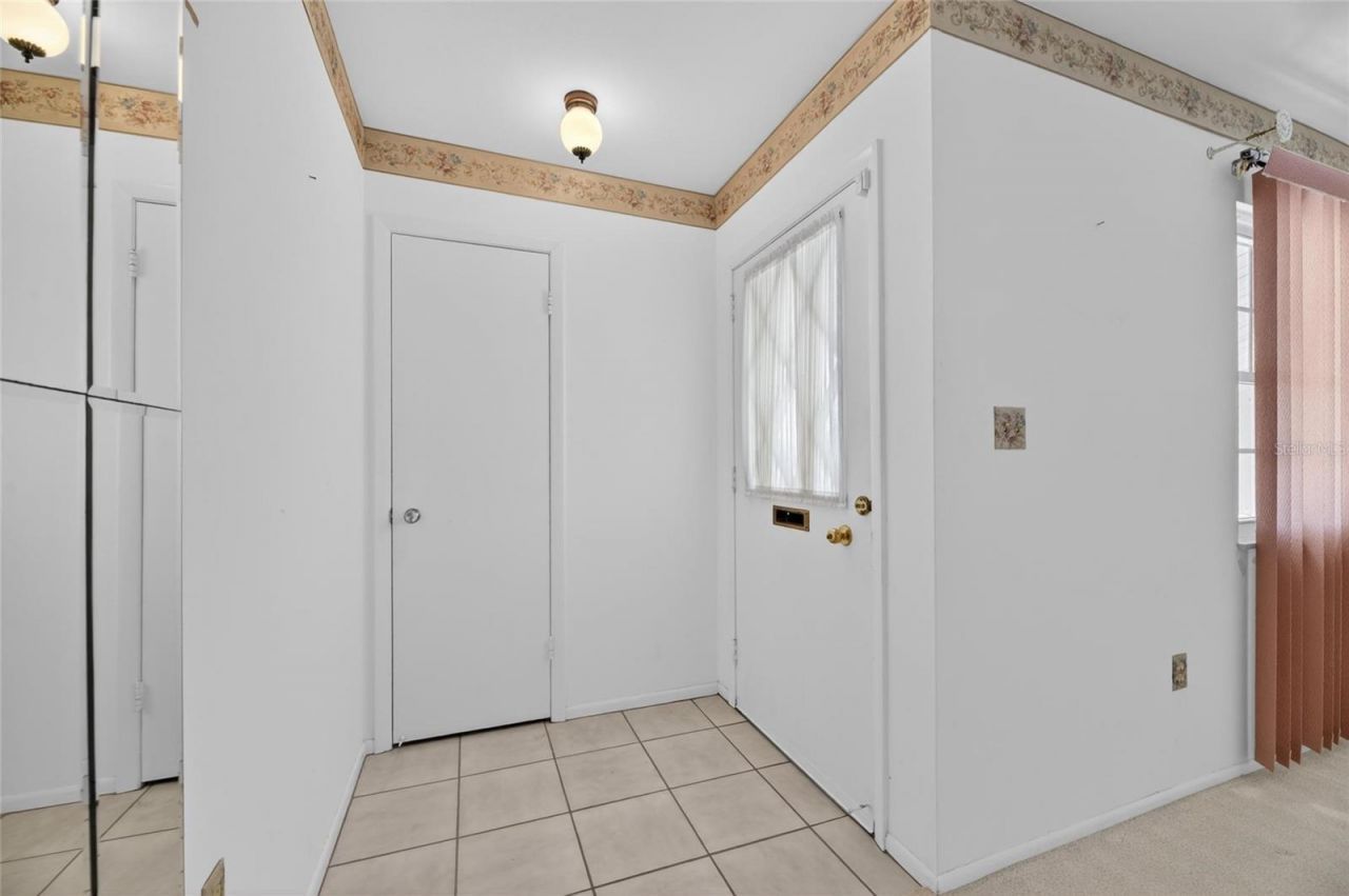 1210 Valley Forge Blvd, Unit 9, Sun City Center, FL 33573 Photo