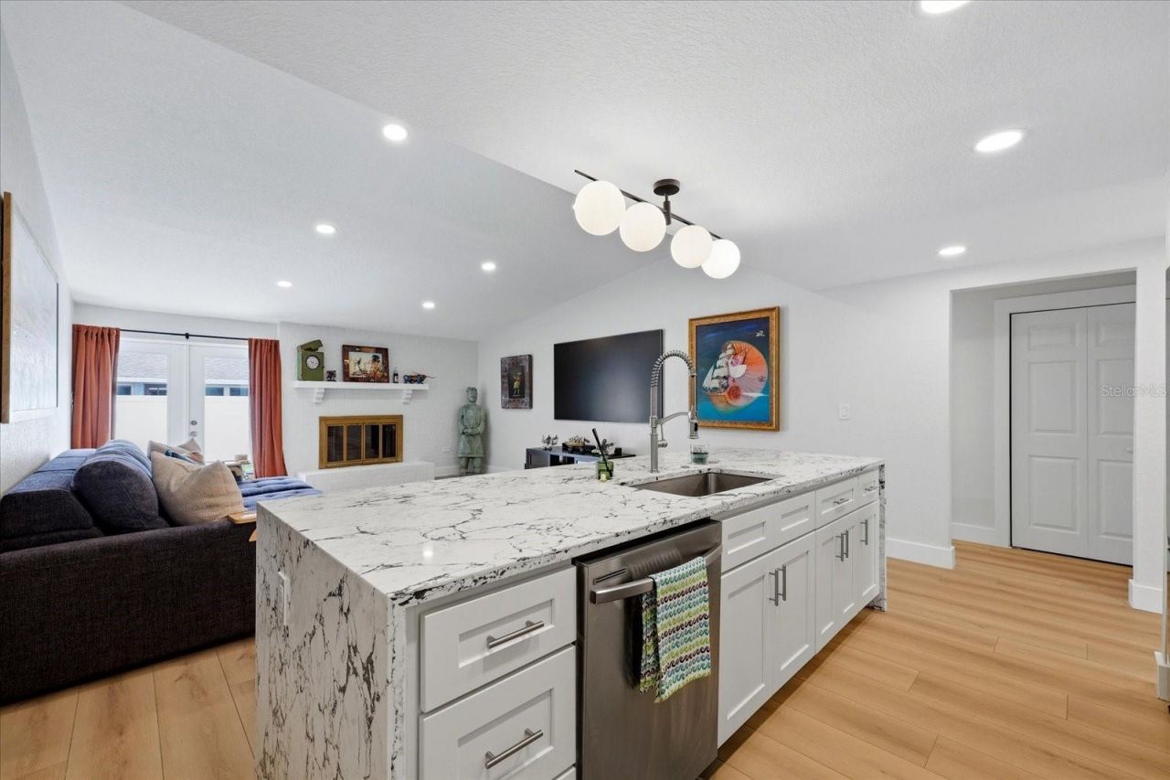 12021 107th Court , Largo, FL 33778 Photo