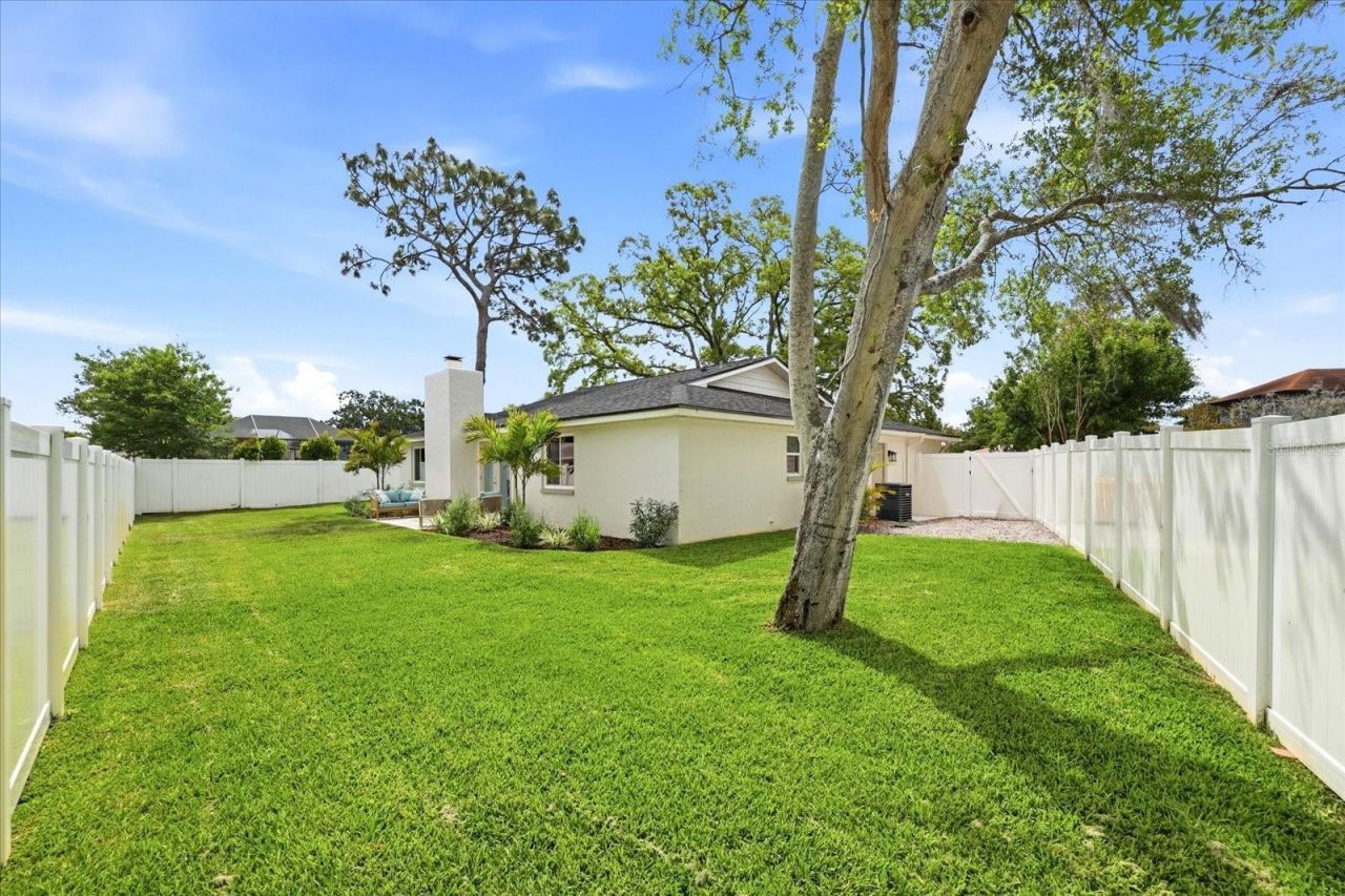 12021 107th Court , Largo, FL 33778 Photo