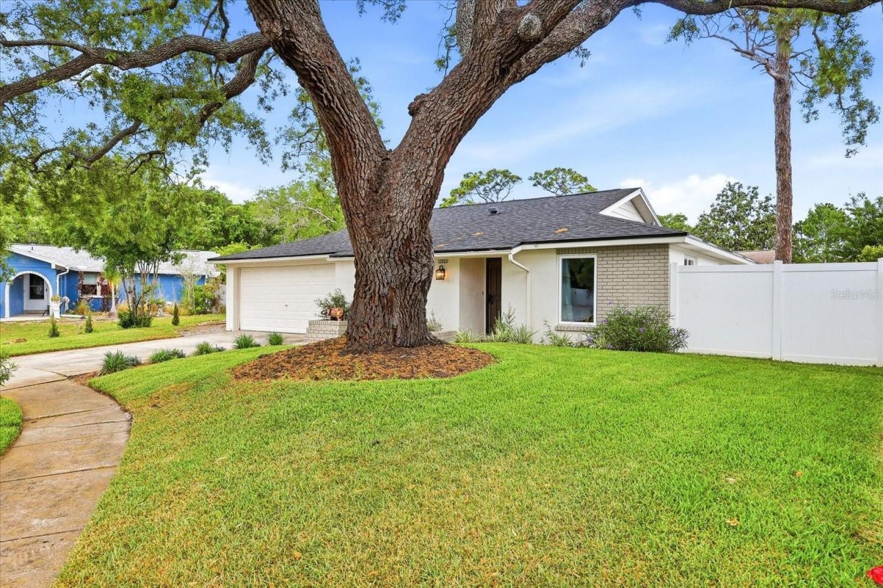 12021 107th Court , Largo, FL 33778 Photo