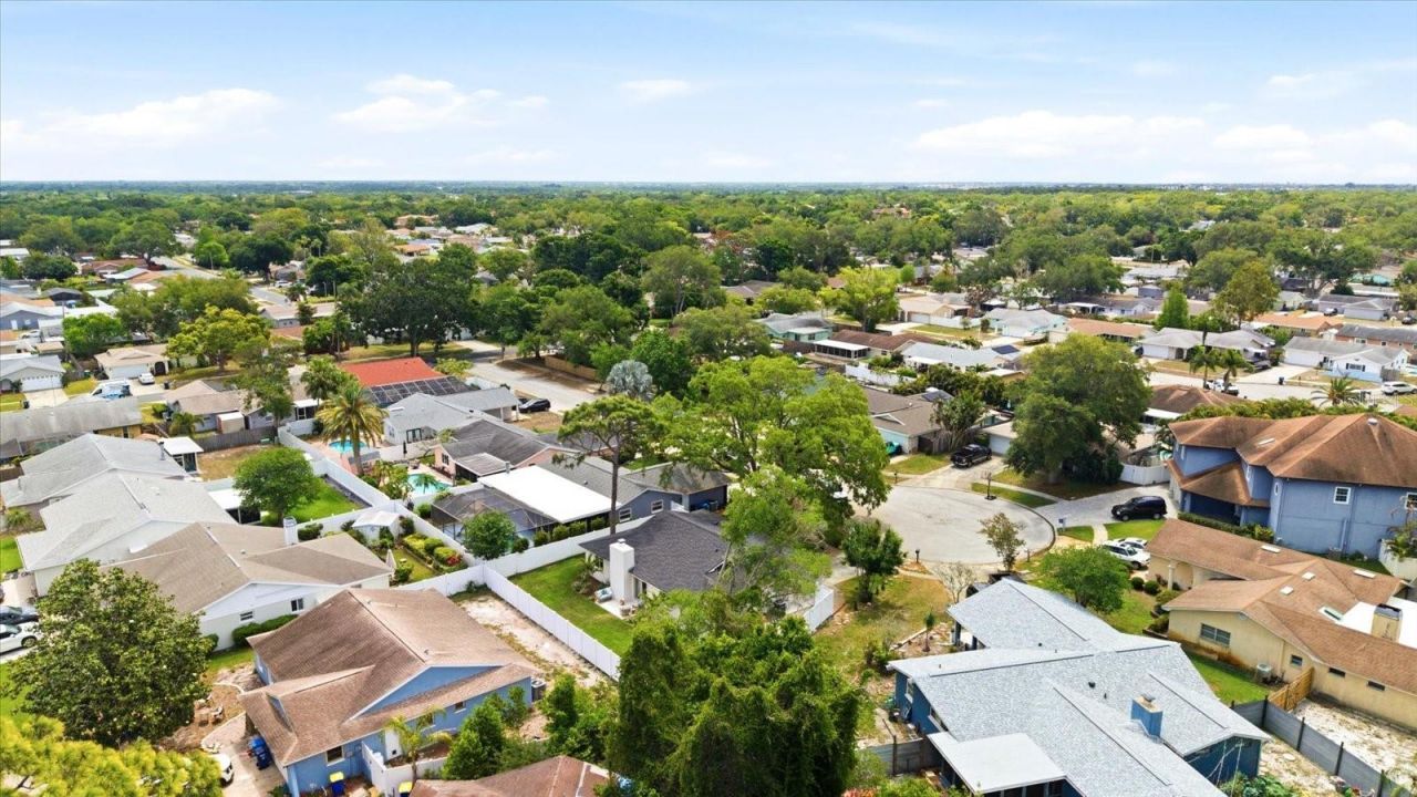 12021 107th Court , Largo, FL 33778 Photo