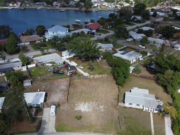 4101 NEPTUNE DRIVE SE, ST PETERSBURG, FL 33705