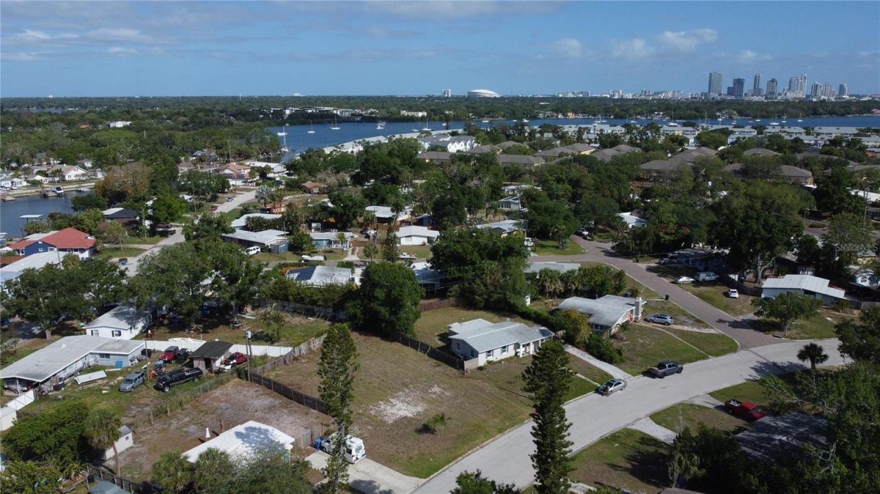 4101 Neptune Drive Se, Saint Petersburg, FL 33705 Photo
