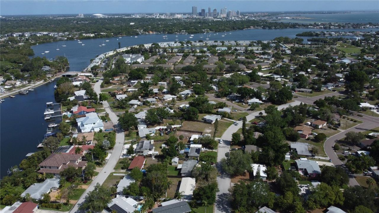4101 Neptune Drive Se, Saint Petersburg, FL 33705 Photo