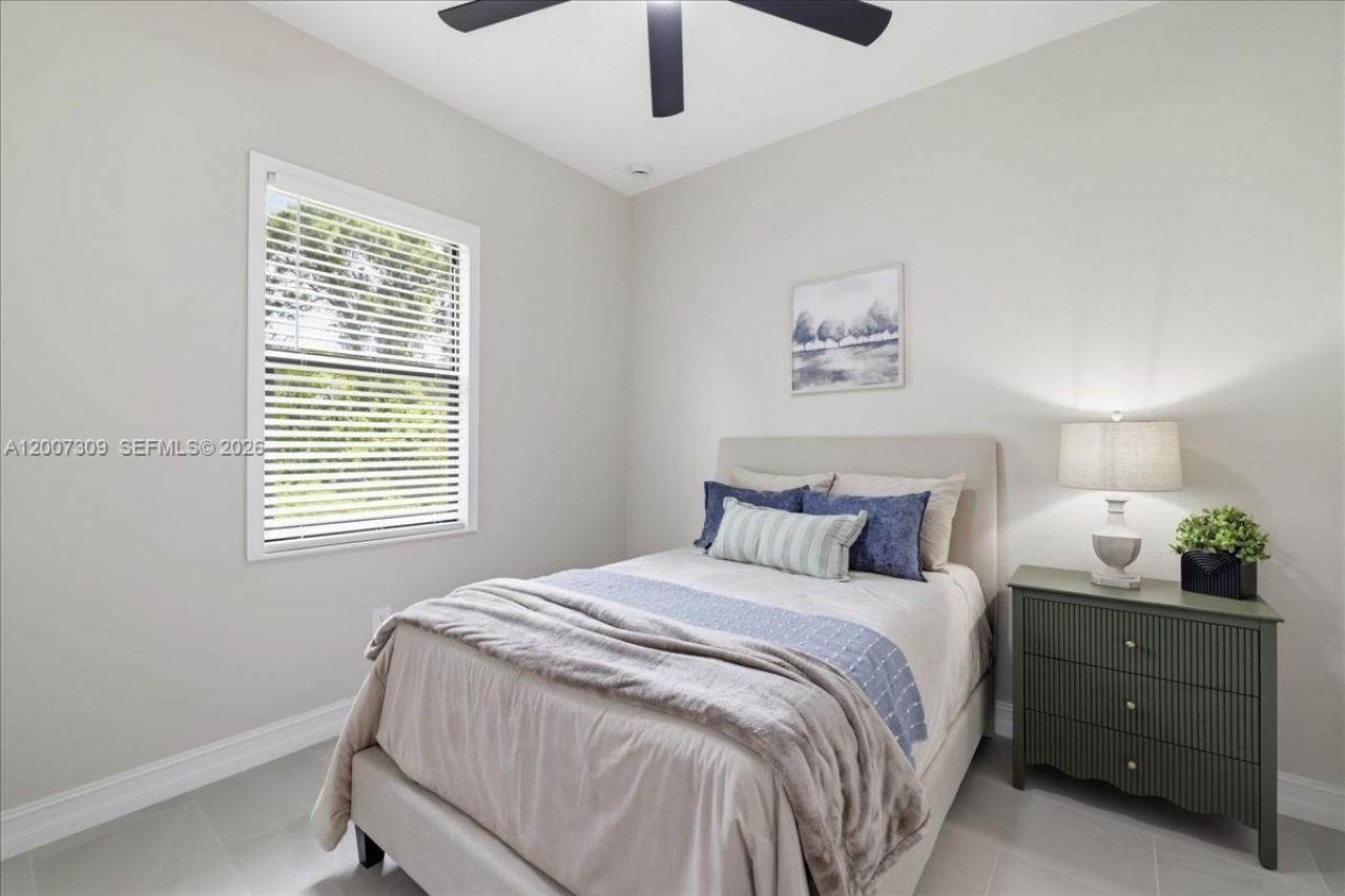 810 Sentinela Blvd, Lehigh Acres, FL 33974 Photo