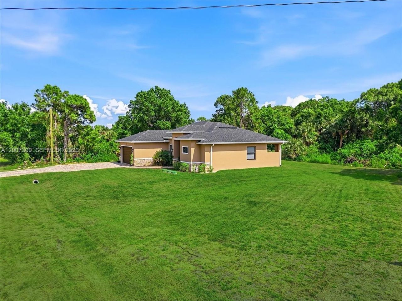 810 Sentinela Blvd, Lehigh Acres, FL 33974 Photo