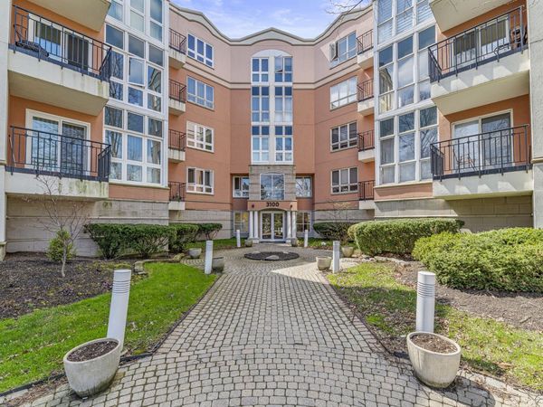 3100 Lexington Lane , Unit 201, Glenview, IL 60026