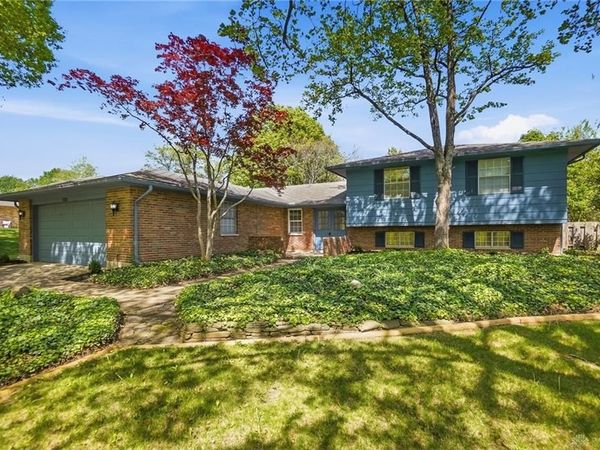 2321 Pondview Drive, Kettering, OH 45440