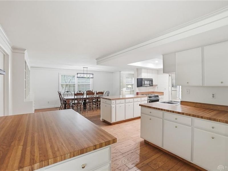 2321 Pondview Drive, Kettering, OH 45440 Photo 11