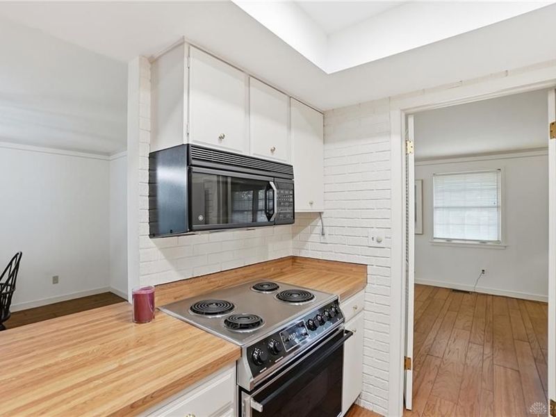 2321 Pondview Drive, Kettering, OH 45440 Photo 12