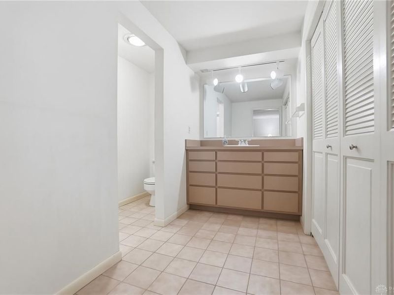 2321 Pondview Drive, Kettering, OH 45440 Photo 17