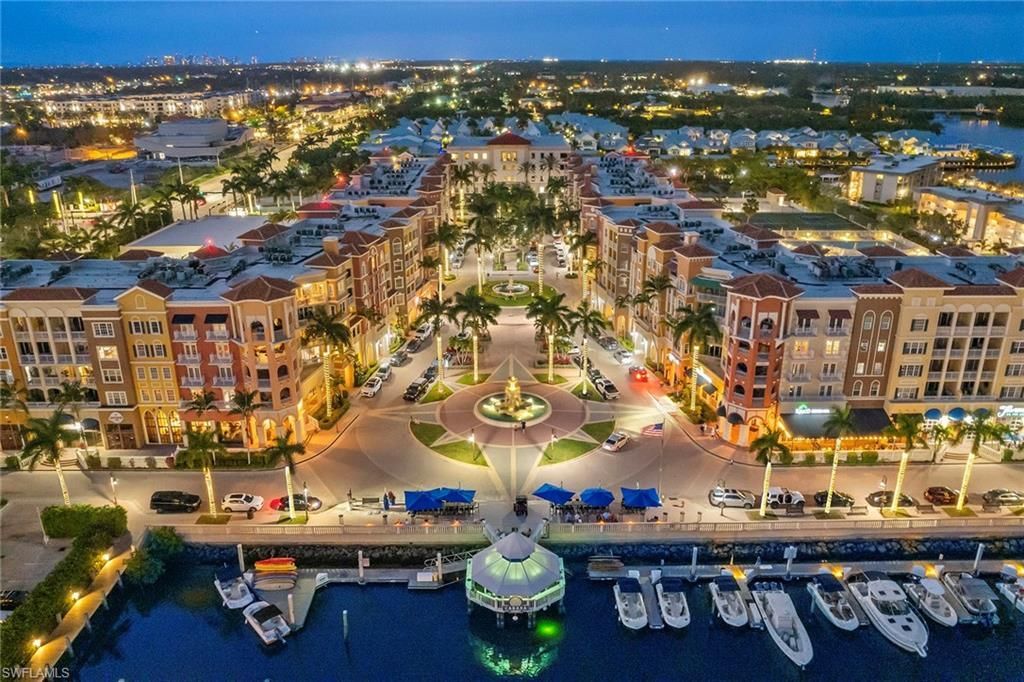 435 Dockside Dr, Unit B703, Naples, FL 34110 Photo