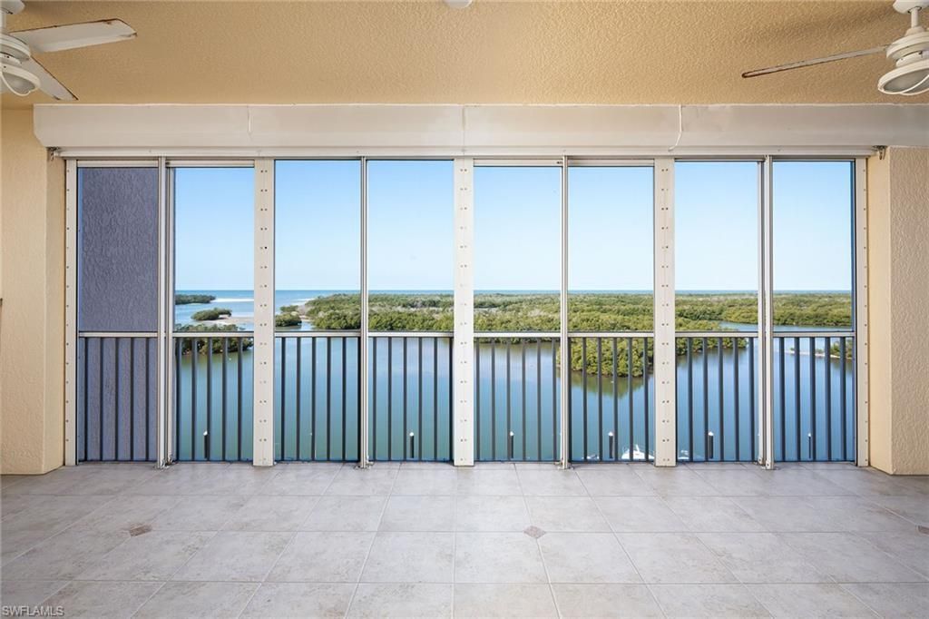 435 Dockside Dr, Unit B703, Naples, FL 34110 Photo