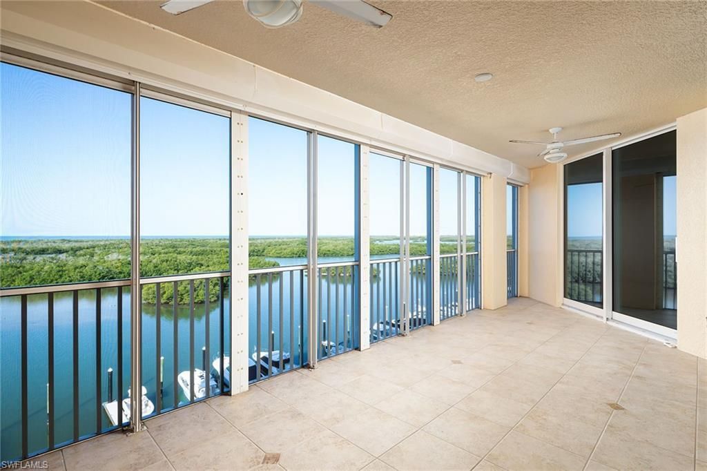 435 Dockside Dr, Unit B703, Naples, FL 34110 Photo