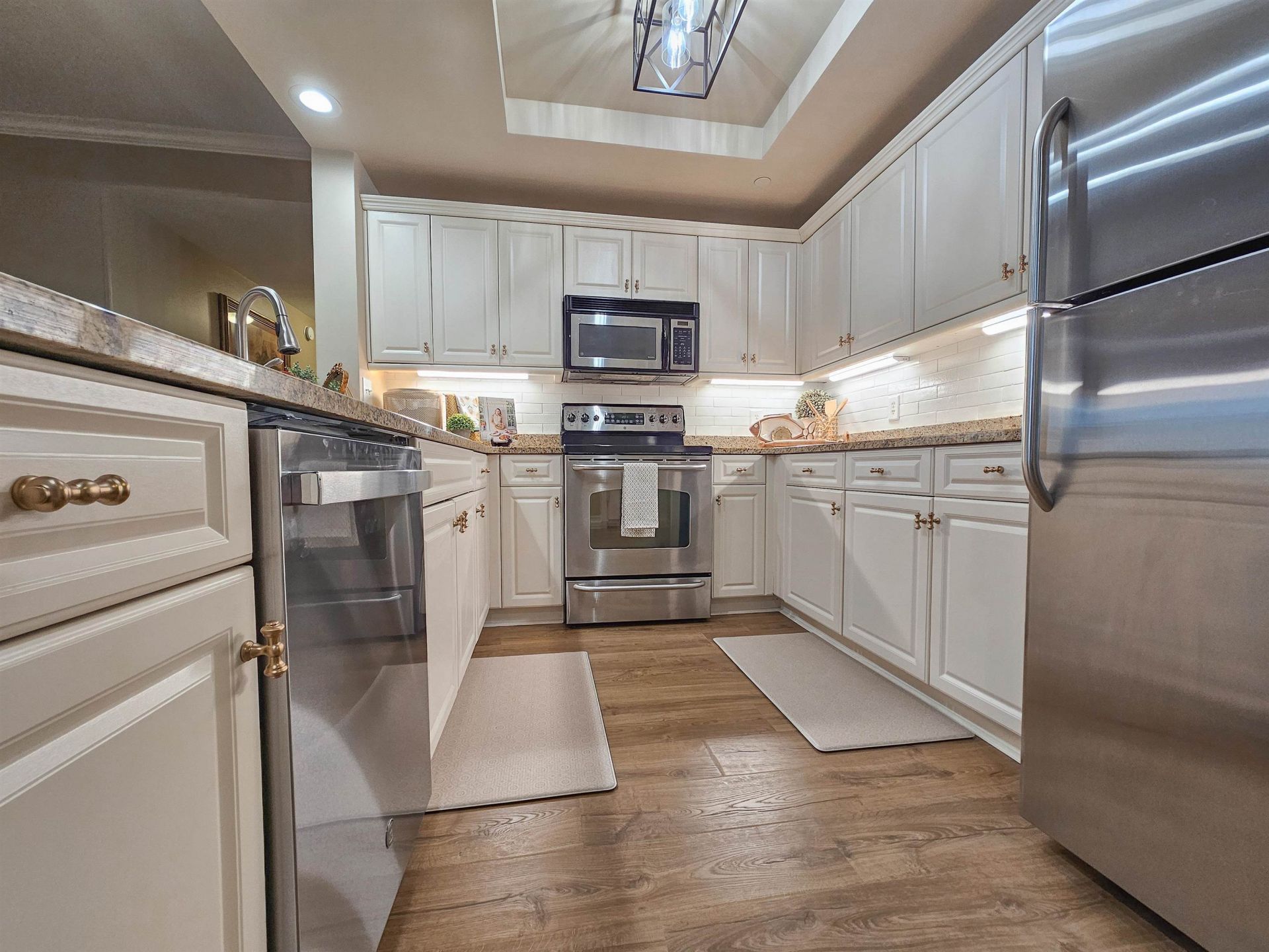 9994 Beach Club Dr.  Photo 16