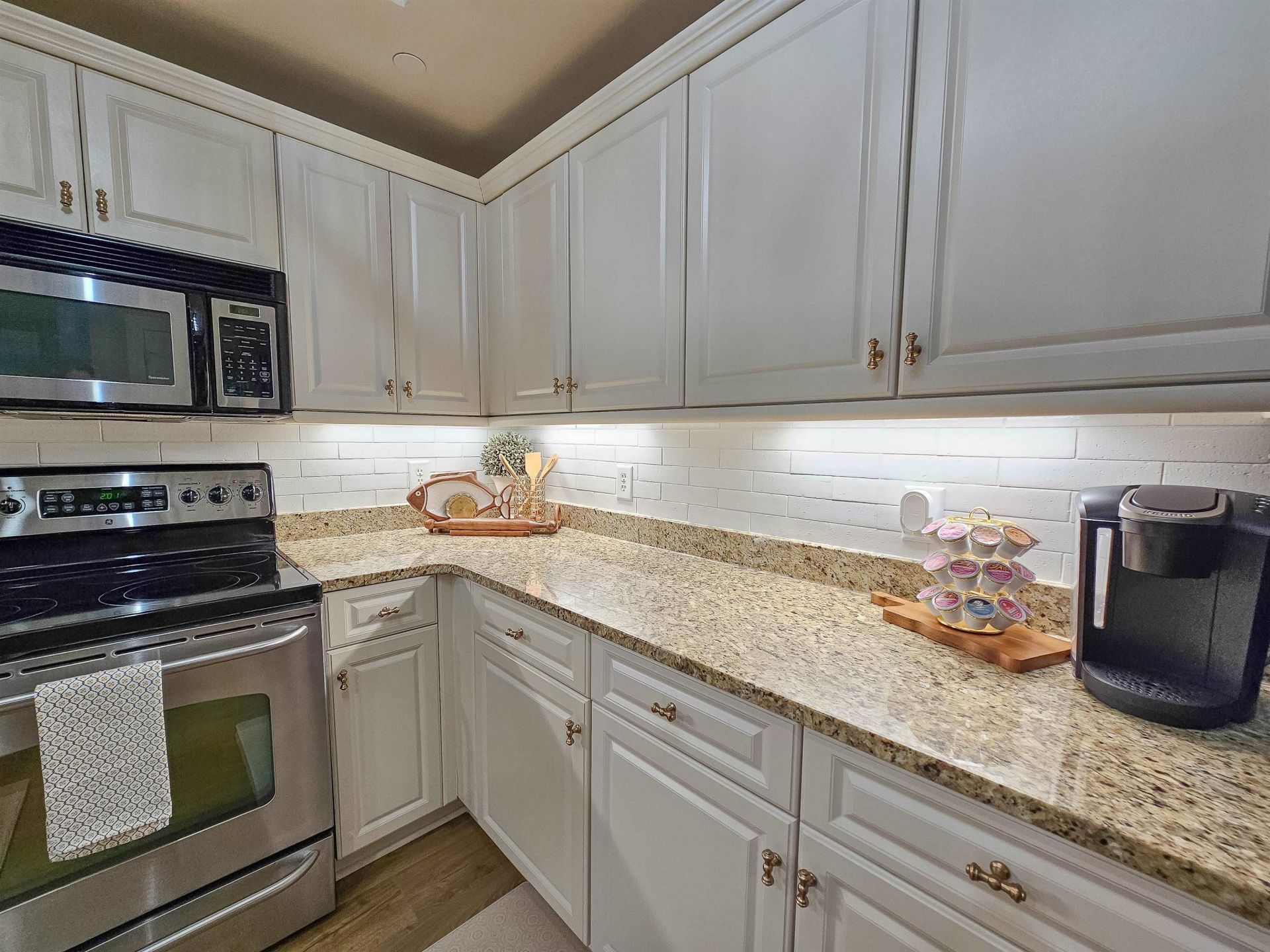 9994 Beach Club Dr.  Photo 17