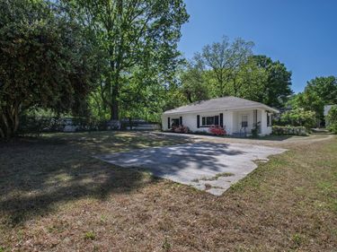 2618 Bedford Avenue, Raleigh, NC 27607