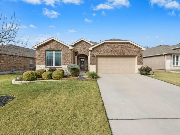 704 Archer LN, Georgetown, TX 78633