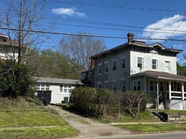 672 3rd Street SE, Massillon, OH 44646