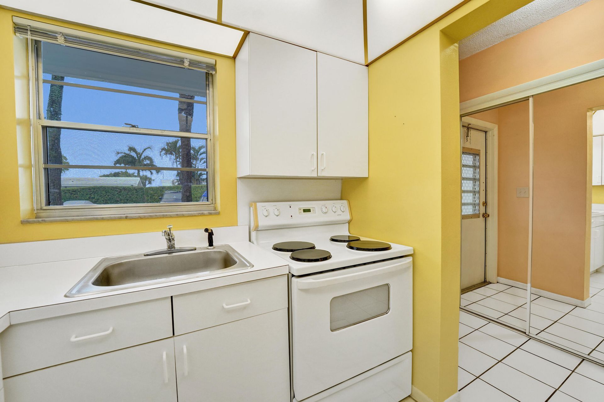 2551 W Golf Boulevard, Unit 108, Pompano Beach, FL 33064 Photo