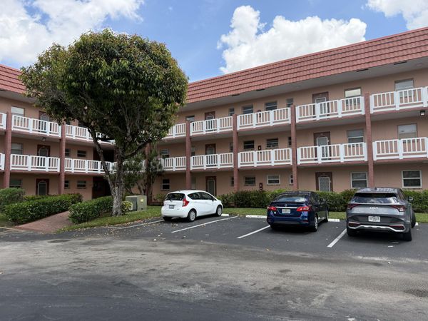 9441 Sunrise Lakes Boulevard, Unit 308, Sunrise, FL 33322