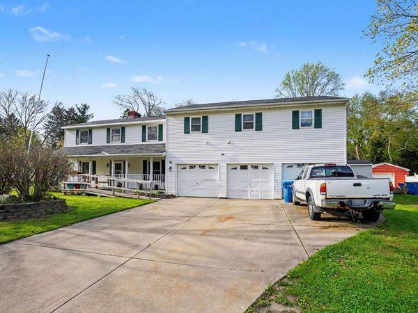 3426 Meadowcroft Avenue, Kalamazoo, MI 49004