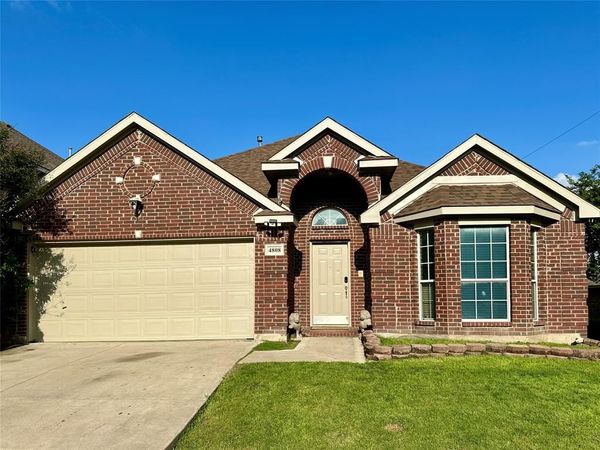 4808 Spoon Drift Drive , Fort Worth, TX 76135