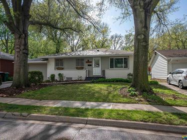 2439 S 37 Street , Lincoln, NE 68506
