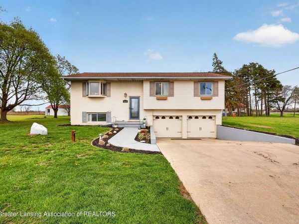 13058 Benton Road, Grand Ledge, MI 48837