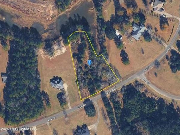 12205 Deer Circle, Moss Point, MS 39562