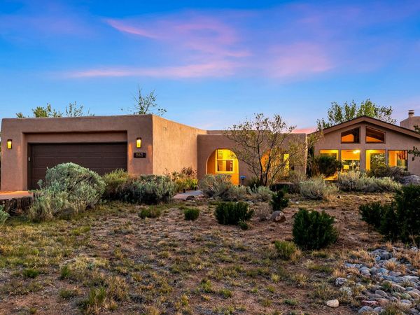 1148 Marigold Drive NE, Albuquerque, NM 87122