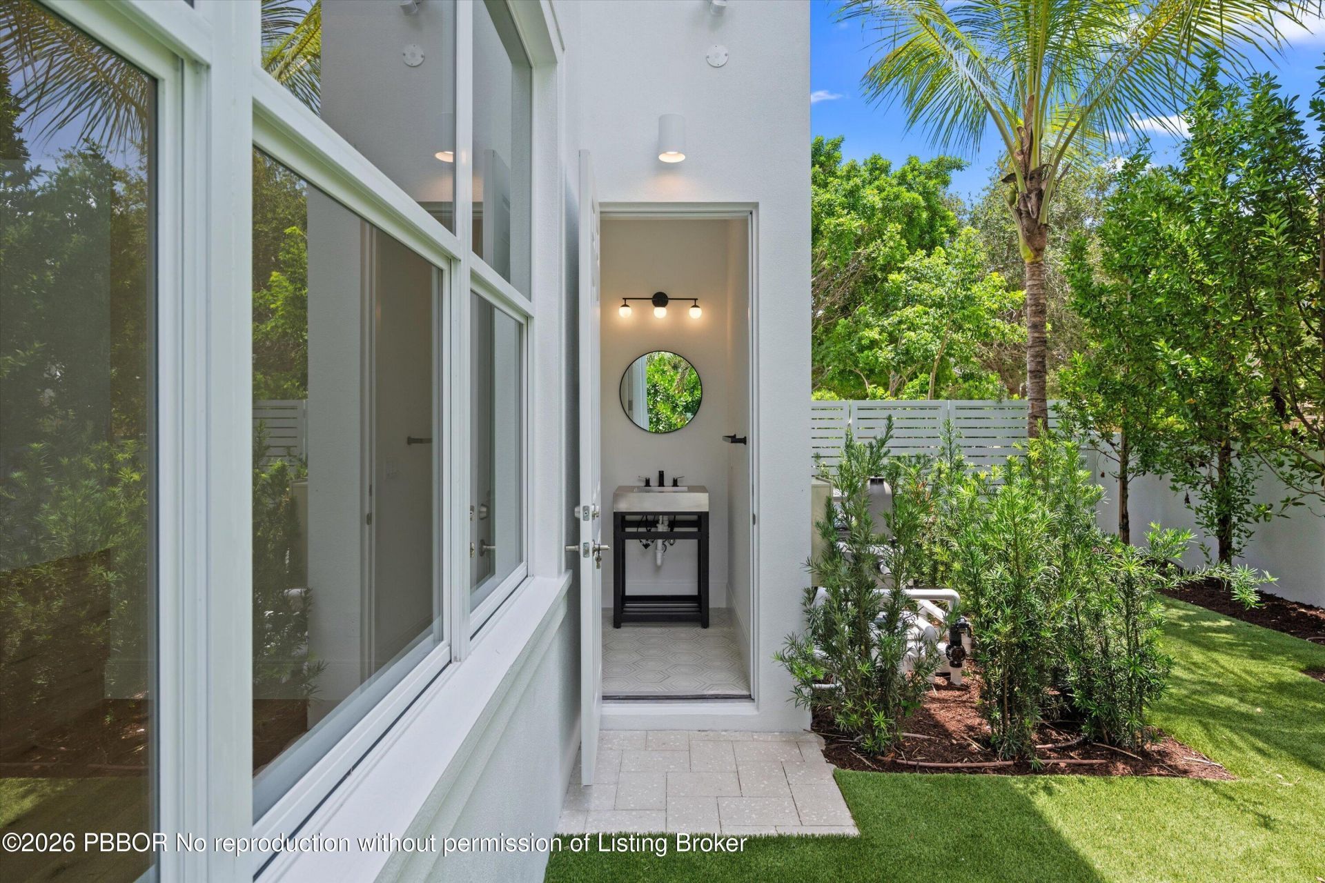291 Summa Street, West Palm Beach, FL 33405 Photo