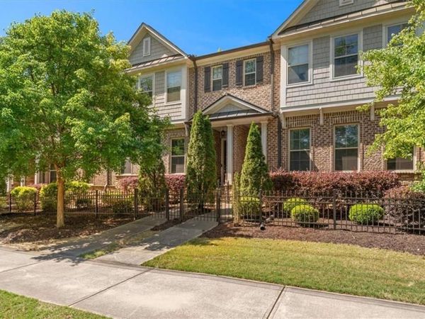 1820 Stephanie Trail , Atlanta, GA 30329