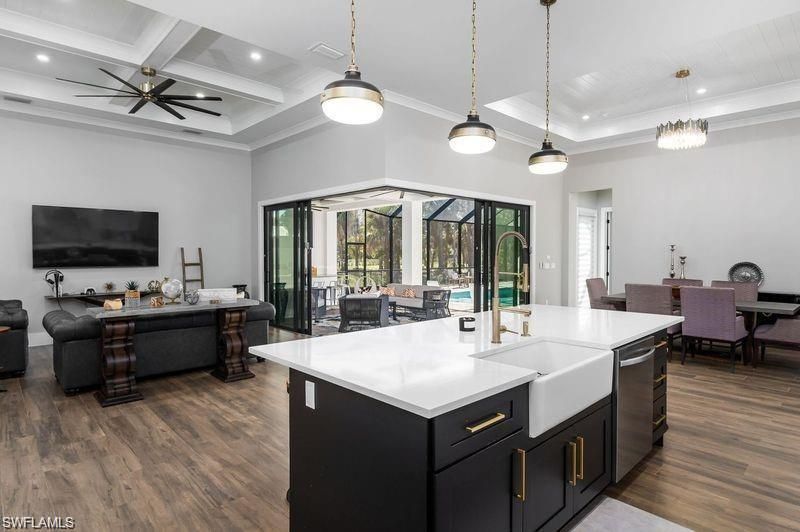 709 15th St Sw, Naples, FL 34117 Photo